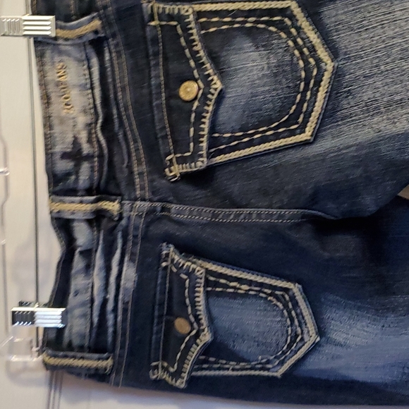 Zcojeans Women's jeans. - Picture 9 of 12